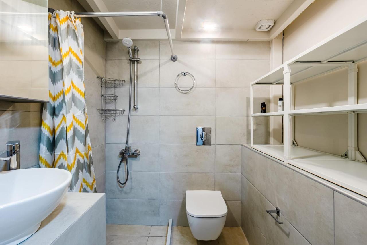 Uncover Kalamata'S Hidden Gem - Cosy City Nest מראה חיצוני תמונה