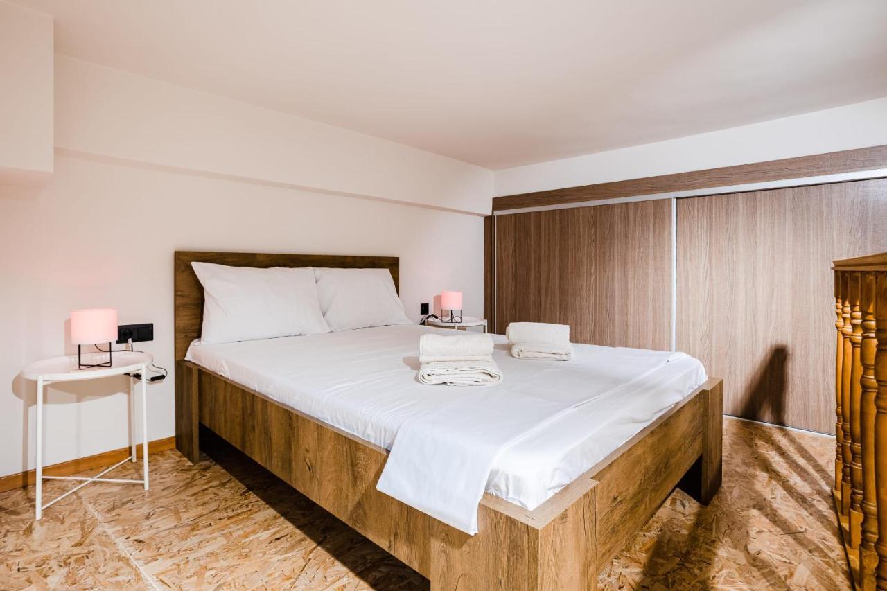 Uncover Kalamata'S Hidden Gem - Cosy City Nest מראה חיצוני תמונה